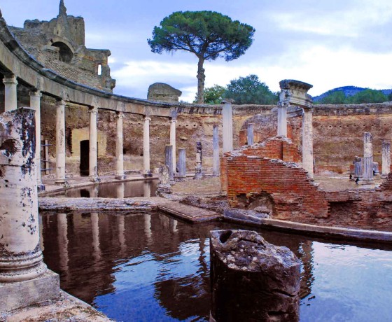 Villa Adriana Tivoli maritime theatre
Wikimedia by Camelia Airport Transfers